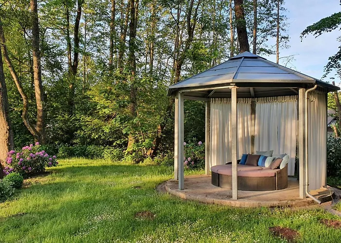 Wohlfuehloase Fuer Natur- Und Gartenliebhaber By Interhome